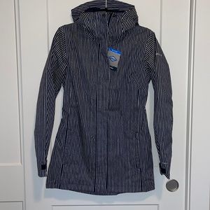 Columbia Sportswear rain coat